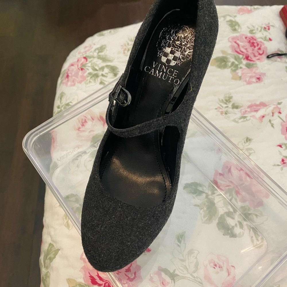 High Stilettos felt pumps